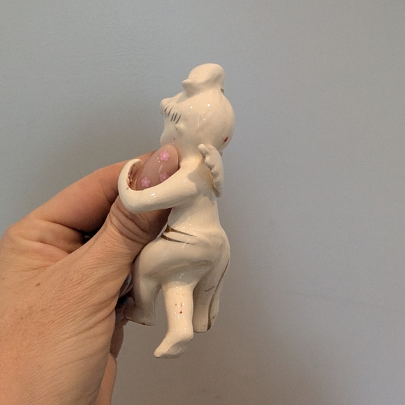 Ceramic Angel Figurine Holds A Candle - Picture 4 of 8